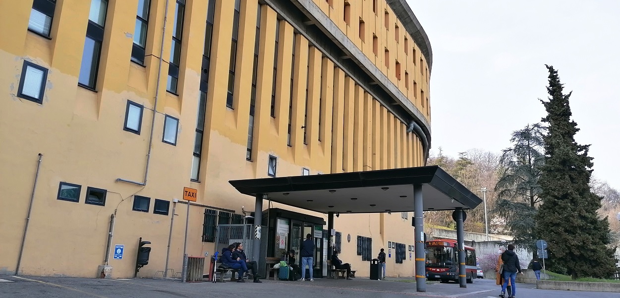 Entrance of the Rizzoli Outpatient Clinic