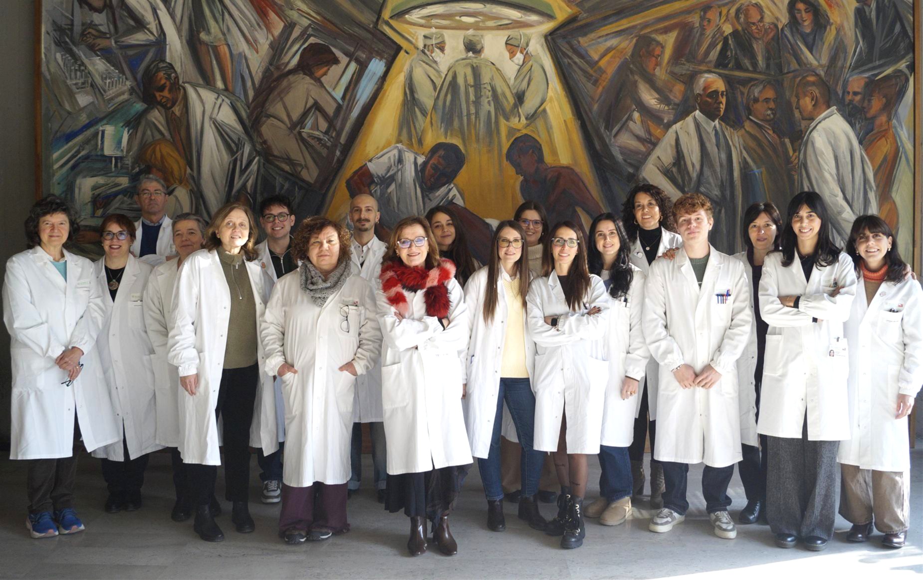 Foto di gruppo del personale del Laboratorio di Ricerca Oncologica e genomica funzionale